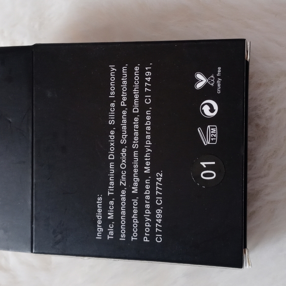 Cosmetics - Picture 3 of 3